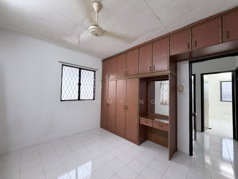Rumah Teres 2 Tingkat untuk Dijual di Taman Seri Bahagia (Cheras) - Jimmy Ng - Bedroom - PropertyGuru.com.my