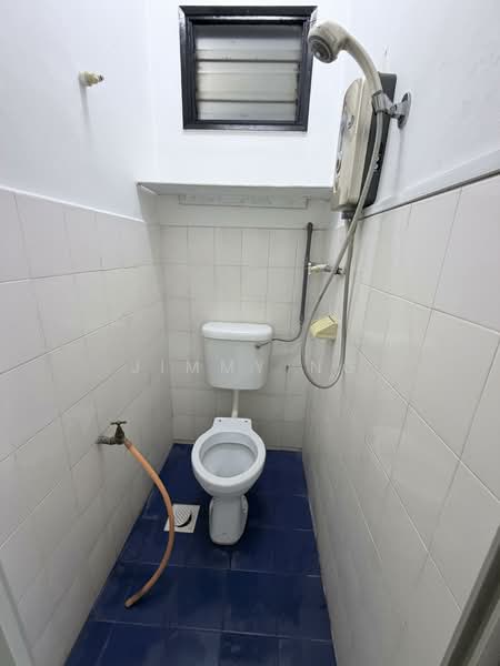 Rumah Teres 2 Tingkat untuk Dijual di Taman Seri Bahagia (Cheras) - Jimmy Ng - Bathroom - PropertyGuru.com.my