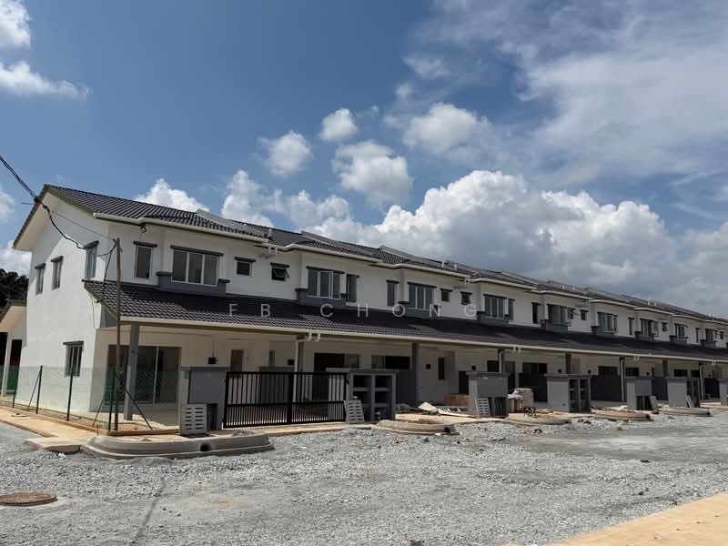 2-storey Terraced House for Sale in Desa Pinggiran Bayu (Mantin) - FB Chong - Exterior - PropertyGuru.com.my