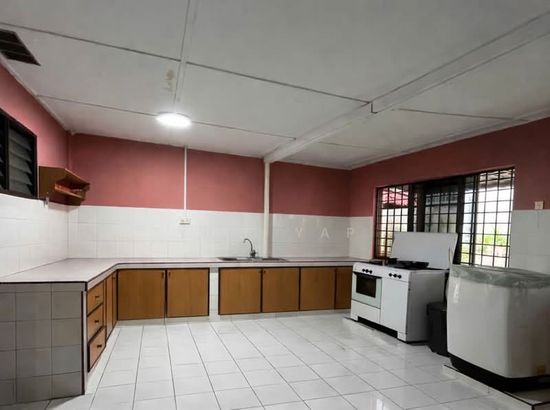 Rumah Teres 2 Tingkat untuk Dijual di Taman Melur (Ampang) - Yuki Yap - Kitchen - PropertyGuru.com.my