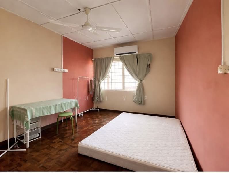 Rumah Teres 2 Tingkat untuk Dijual di Taman Melur (Ampang) - Yuki Yap - Bedroom - PropertyGuru.com.my