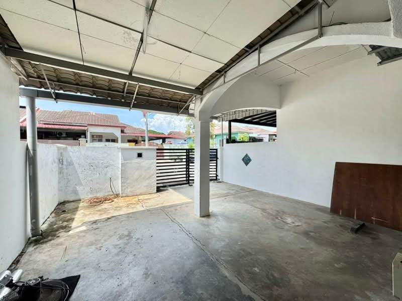 1-storey Terraced House for Sale in Bukit Indah (Iskandar Puteri (Nusajaya)) - Sharon Ng - Exterior - PropertyGuru.com.my