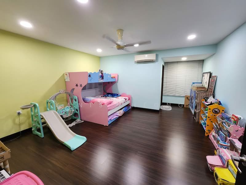 3-storey Terraced House for Sale in Taman Wangsa Permai (Kepong) - Yanis Cheong - Bedroom - PropertyGuru.com.my