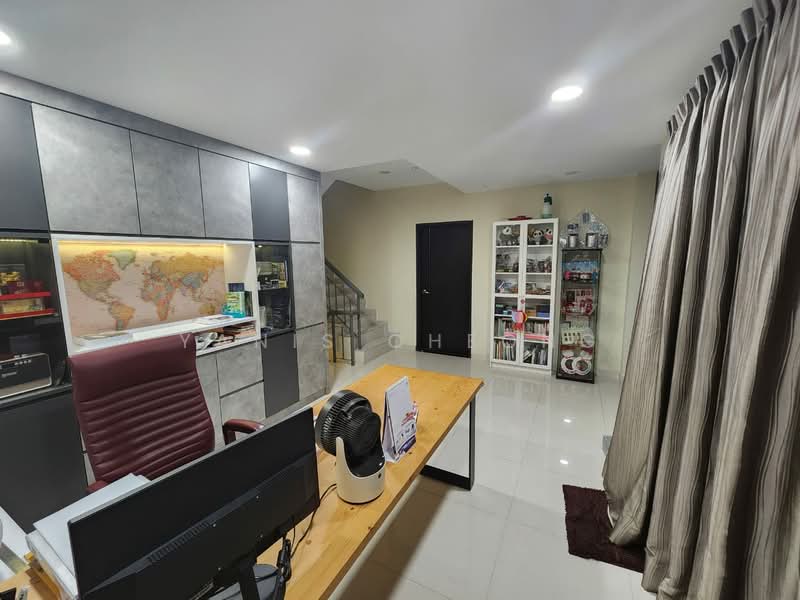 3-storey Terraced House for Sale in Taman Wangsa Permai (Kepong) - Yanis Cheong - Study - PropertyGuru.com.my