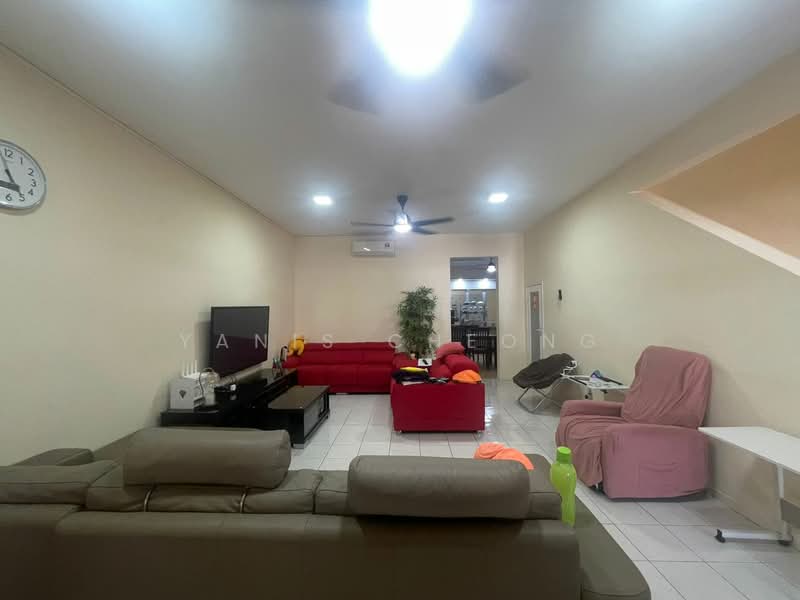Terraced House for Sale in Taman Wangsa Permai (Kepong) - Yanis Cheong - Living Room - PropertyGuru.com.my