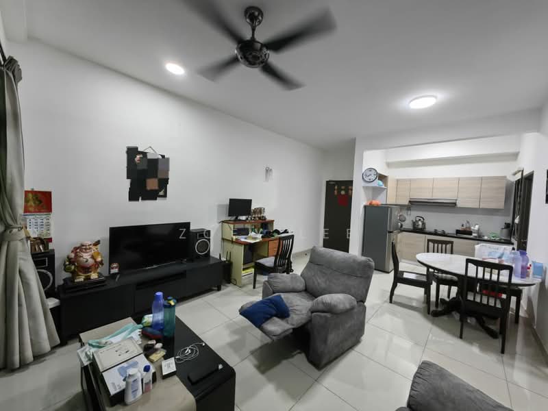 Pangsapuri untuk Dijual di Seri Austin Residence (Pangsapuri Seri Austin) - Zoey Lee - Living Room - PropertyGuru.com.my