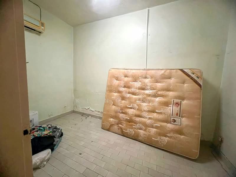 2-storey Terraced House for Sale in Kepong (Kuala Lumpur) - Kiing TW - Bedroom - PropertyGuru.com.my