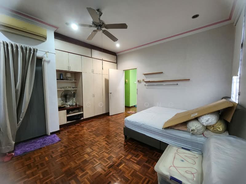 Rumah Teres 2 Tingkat untuk Dijual di Taman Setia Indah (Tebrau) - Nico Chong - Bedroom - PropertyGuru.com.my