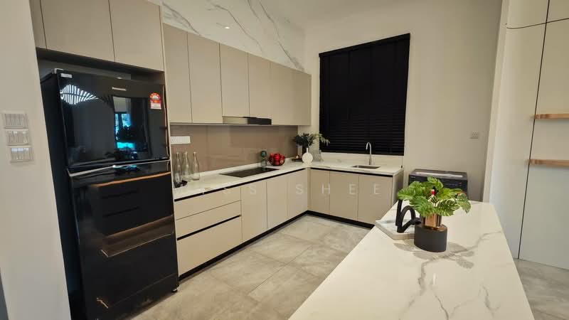 Service Residence for Sale at Parkland by the River - Miss Shee - Kitchen - PropertyGuru.com.my
