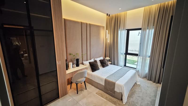 Service Residence for Sale at Parkland by the River - Miss Shee - Bedroom - PropertyGuru.com.my