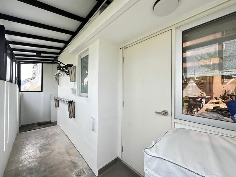 2-storey Terraced House for Sale in Kota Emerald (Rawang) - SK Luk - Balcony - PropertyGuru.com.my