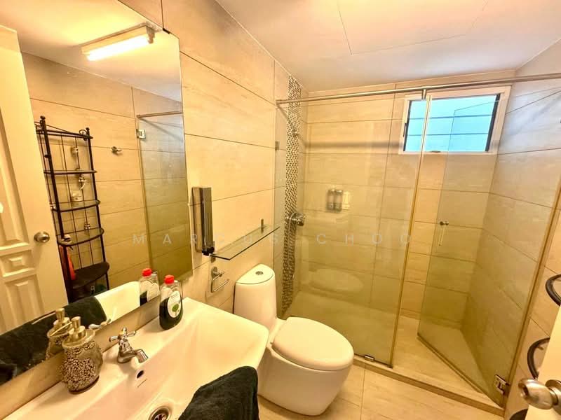 Kondominium untuk Disewa di Gurney Park Condominium - Marcus Choo - Bathroom - PropertyGuru.com.my