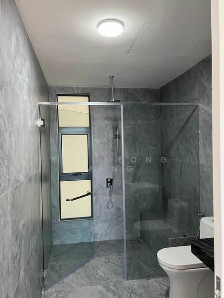 Servis Apartment untuk Dijual di The Goodwood Residence - Yap Seong Ming - Bathroom - PropertyGuru.com.my