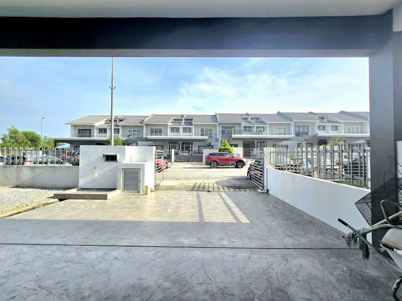2-storey Terraced House for Sale in Cyberjaya (Selangor) - Suhana Abdullah Sani - Exterior - PropertyGuru.com.my