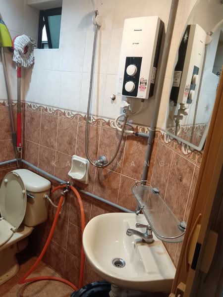 Flat for Rent at Taman Desa Jelita - Kaze Kang - Bathroom - PropertyGuru.com.my