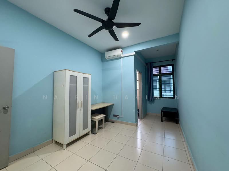 2-storey Terraced House for Sale in Bandar Putera 2 (Klang) - Nazrin Hakimin - Bedroom - PropertyGuru.com.my