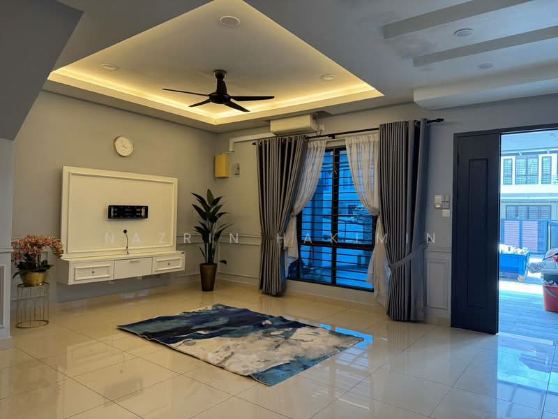 2-storey Terraced House for Sale in Bandar Putera 2 (Klang) - Nazrin Hakimin - Living Room - PropertyGuru.com.my