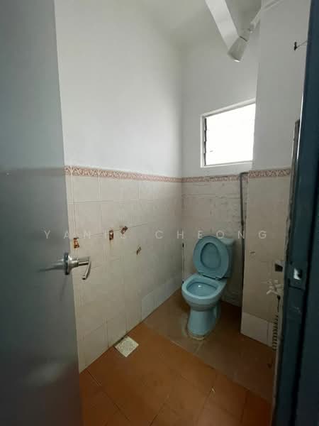 Rumah Teres 2 Tingkat untuk Dijual di Saujana Damansara (Damansara Damai) - Yanis Cheong - Bathroom - PropertyGuru.com.my