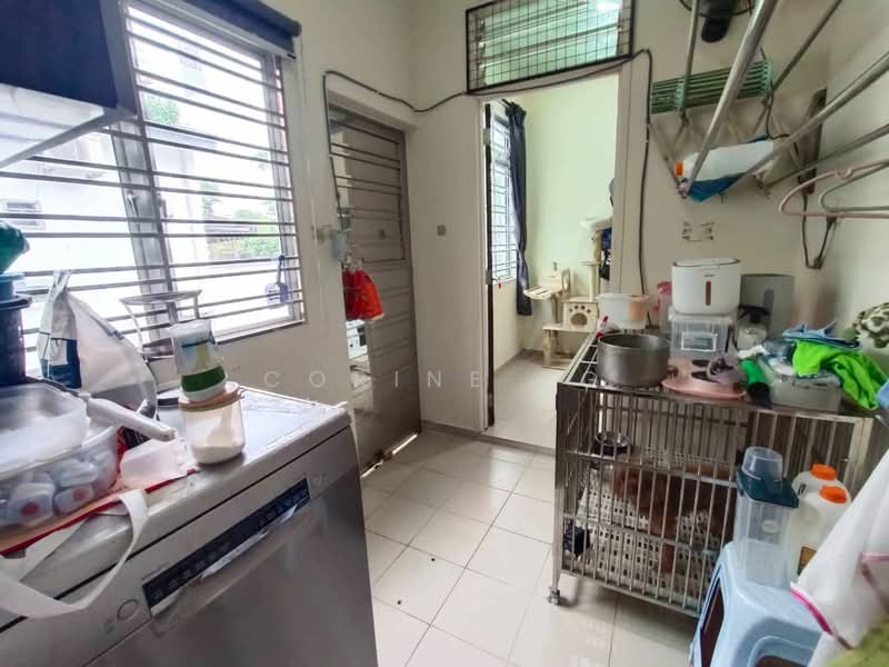 2.5-storey Terraced House for Sale in Bandar Seri Alam (Masai) - Corine YG - Kitchen - PropertyGuru.com.my
