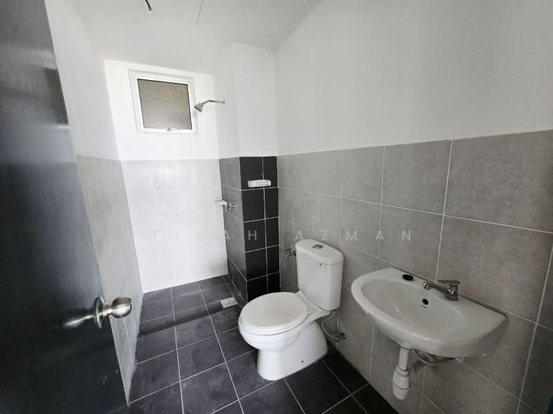 Pangsapuri untuk Disewa di Kita Ria @ Cybersouth - Atikah Azman - Bathroom - PropertyGuru.com.my