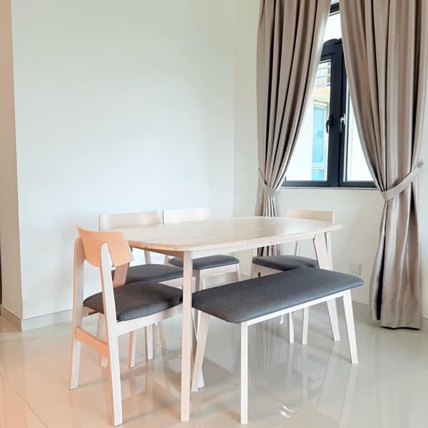 Pangsapuri untuk Disewa di Starview Bay @ Forest City - Jack Tey - Dining Room - PropertyGuru.com.my