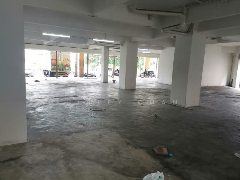 Shop for Rent in Batu 9 (Cheras) - Shirley Chan - Car Park - PropertyGuru.com.my