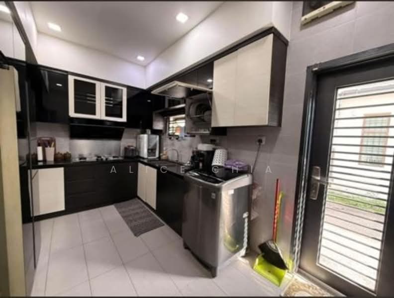 Rumah Teres 2 Tingkat untuk Dijual di Johor Bahru (Johor) - Alice Chia - Kitchen - PropertyGuru.com.my