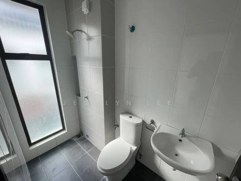 Semi-Detached House for Sale in Setia Ecohill (Semenyih) - Jesslyn Lee - Bathroom - PropertyGuru.com.my