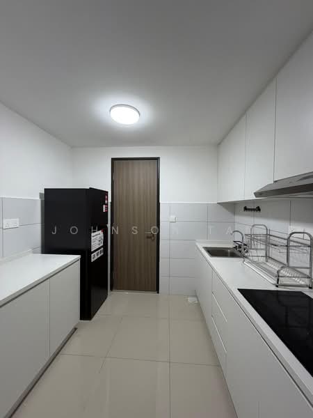 Service Residence for Rent at Vista Tiara (MBW Bay) - Johnson Tan - Kitchen - PropertyGuru.com.my