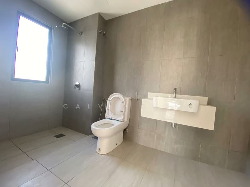 3-storey Terraced House for Sale in Ukay Bistari (Ulu Kelang) - calvin Chin - Bathroom - PropertyGuru.com.my
