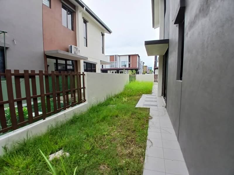 Semi-Detached House for Sale in Setia Ecohill (Semenyih) - Jesslyn Lee - Exterior - PropertyGuru.com.my