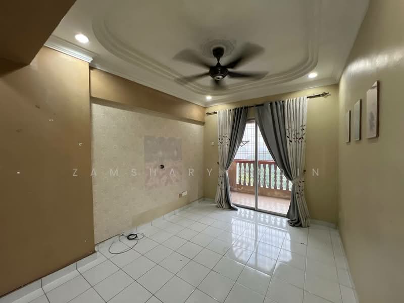Apartment for Sale at Sri Dahlia - Zamshary Budin - Balcony - PropertyGuru.com.my