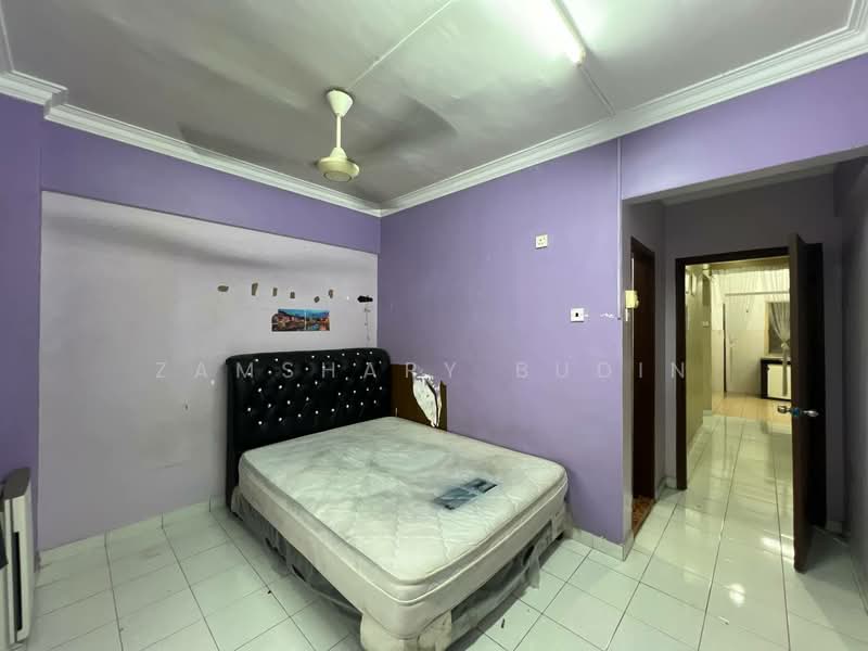 Apartment for Sale at Sri Dahlia - Zamshary Budin - Bedroom - PropertyGuru.com.my