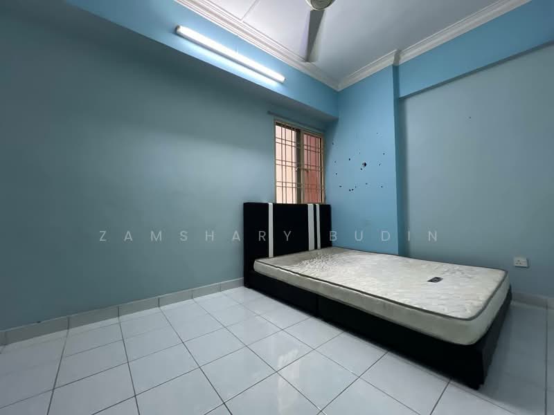 Apartment for Sale at Sri Dahlia - Zamshary Budin - Bedroom - PropertyGuru.com.my