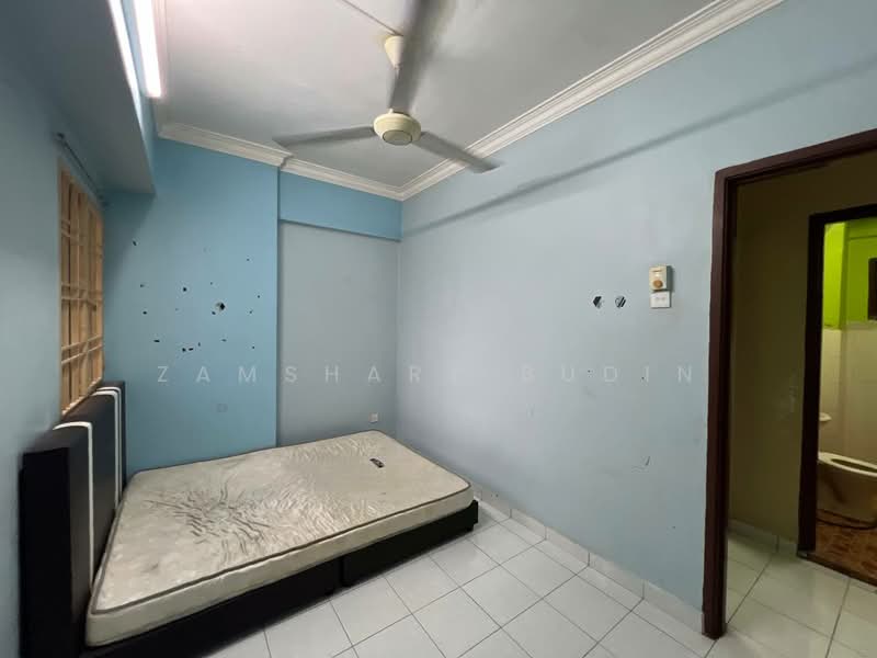 Apartment for Sale at Sri Dahlia - Zamshary Budin - Bedroom - PropertyGuru.com.my