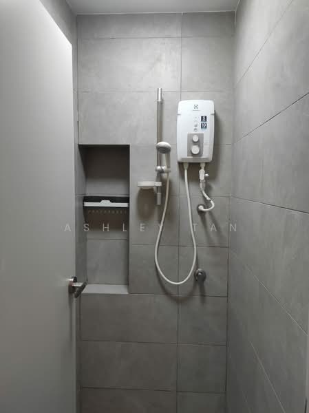 Servis Apartment untuk Disewa di Sensasi @ Utropolis - Ashley Tan - Bathroom - PropertyGuru.com.my