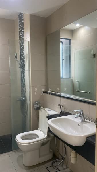 Kondominium untuk Disewa di KM1 West - Orange Tang - Bathroom - PropertyGuru.com.my