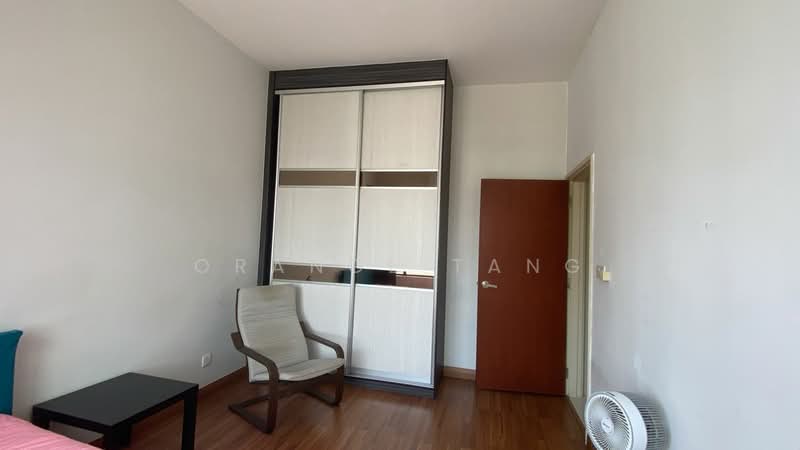 Kondominium untuk Disewa di KM1 West - Orange Tang - Bedroom - PropertyGuru.com.my