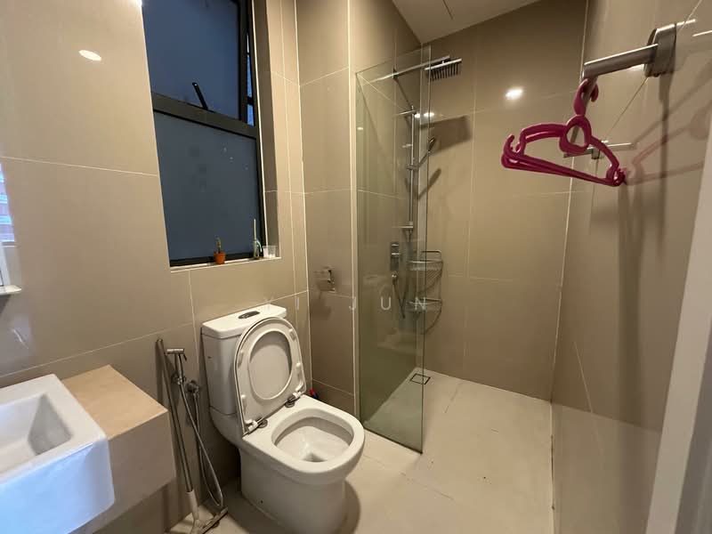 Service Residence for Rent at South View - Yi Jun - Bathroom - PropertyGuru.com.my