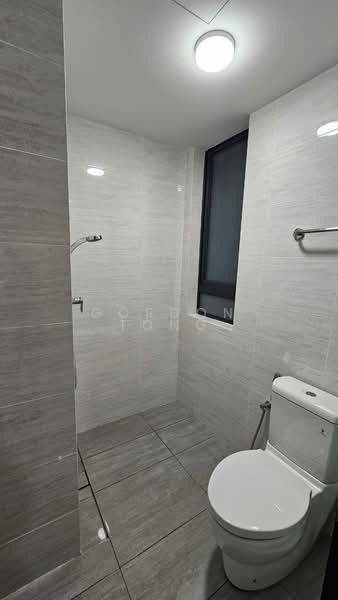 Servis Apartment untuk Disewa di Baron Residence @ Lake City - Gordon Tong - Bathroom - PropertyGuru.com.my