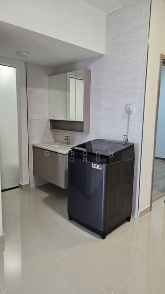 Servis Apartment untuk Disewa di Baron Residence @ Lake City - Gordon Tong - Bathroom - PropertyGuru.com.my