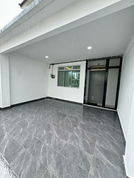 2.5-storey Terraced House for Sale in Taman Scientex Pasir Gudang (Pasir Gudang) - Alan Tee - Entrance - PropertyGuru.com.my