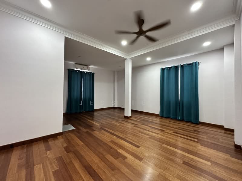 2-storey Terraced House for Sale in Alam Impian (Shah Alam) - Jess Tee - Living Room - PropertyGuru.com.my