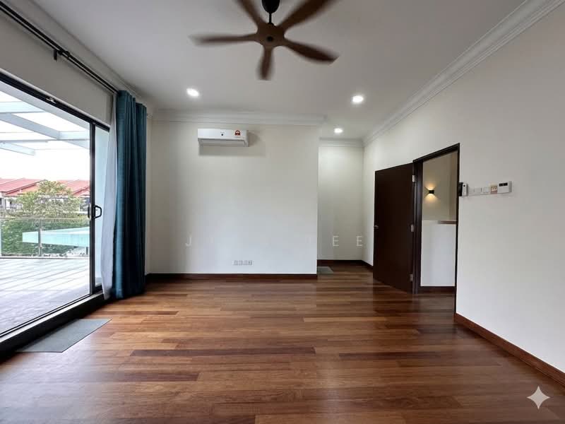 2-storey Terraced House for Sale in Alam Impian (Shah Alam) - Jess Tee - Living Room - PropertyGuru.com.my