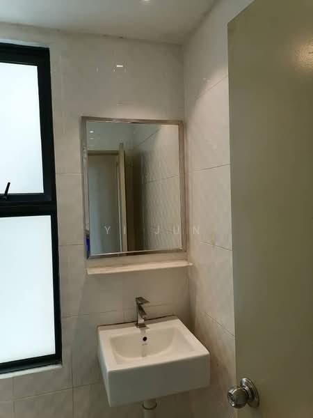 Condominium for Rent at Zefer Hill Residence - Yi Jun - Bathroom - PropertyGuru.com.my