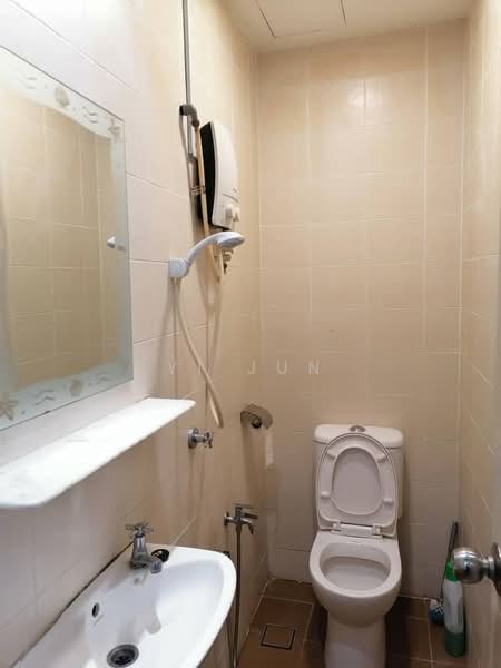 Condominium for Rent at Zefer Hill Residence - Yi Jun - Bathroom - PropertyGuru.com.my