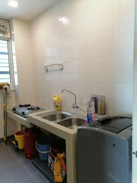 Condominium for Rent at Zefer Hill Residence - Yi Jun - Kitchen - PropertyGuru.com.my
