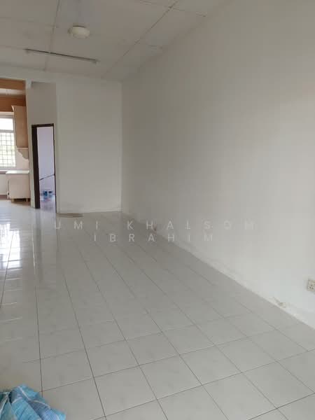 1-storey Terraced House for Sale in Kota Warisan (Sepang) - Umi Khalsom Ibrahim - Interior - PropertyGuru.com.my