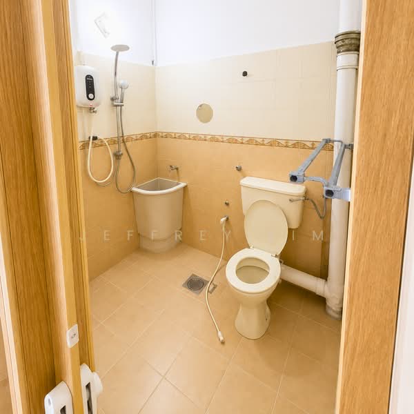 2-storey Terraced House for Rent in Taman Selamat (Bukit Mertajam) - Jeffrey Lim - Bathroom - PropertyGuru.com.my