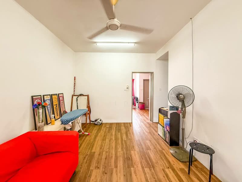 Rumah Teres 2.5 Tingkat untuk Dijual di Bangi (Selangor) - Ali Idris - Living Room - PropertyGuru.com.my